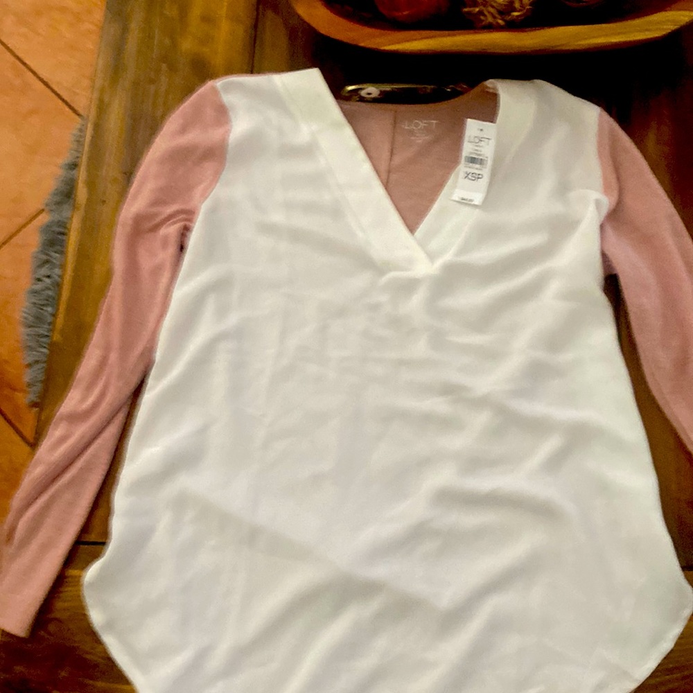 Cute loft womens xs petite pink and white long sleeve shirt
